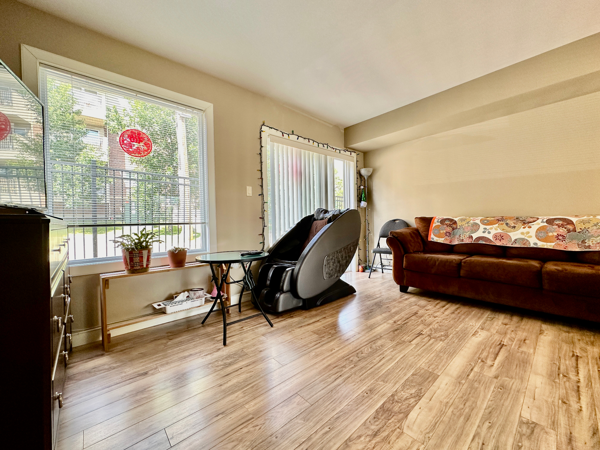 $17.99万萨斯卡通 联排出售——林与唐地产 - 4